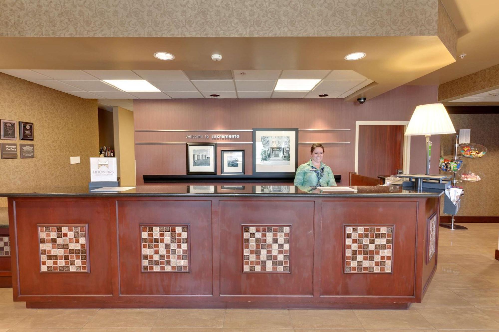 Hampton Inn & Suites Sacramento-Airport-Natomas Exteriör bild